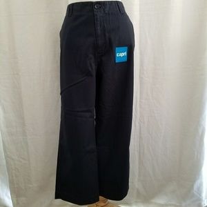 Gap Navy Clean Cut Capri Pants